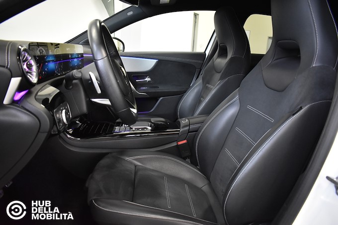 MERCEDES-BENZ A 180 d Automatic Premium Night Edition